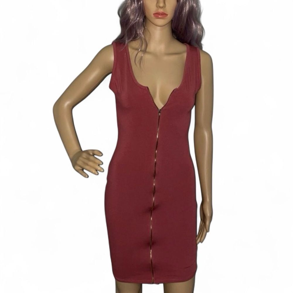 Minette Rose Burgundy Colored Zipper Sleeveless Bodycon Mini Dress Size Medium